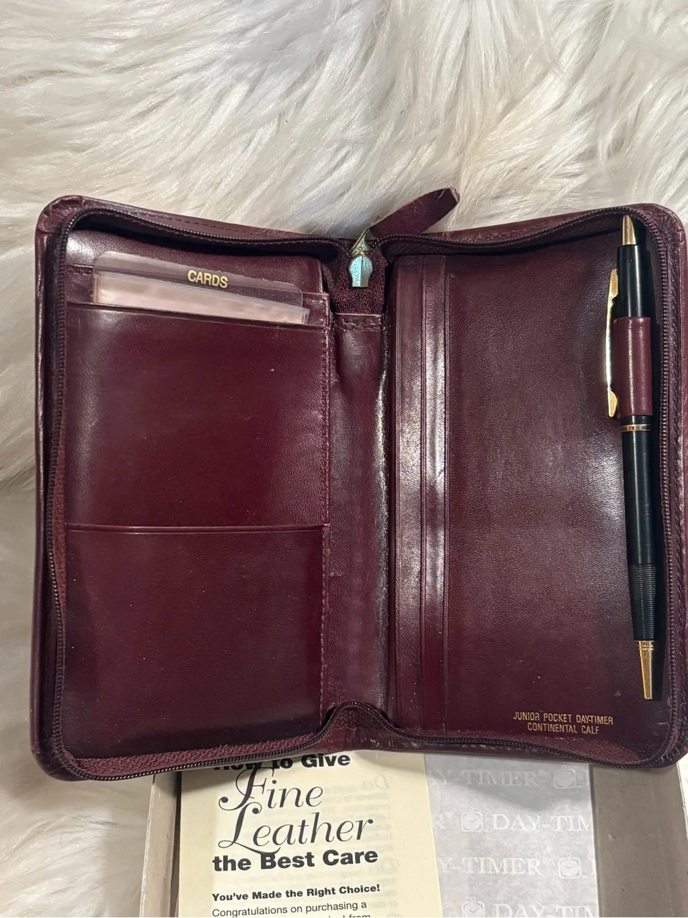 Vintage Leather Daytimer Zippered Planner